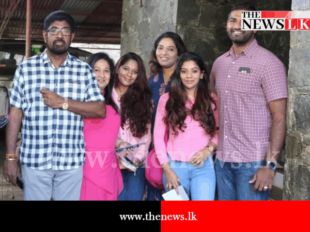 ගිණුම් 16ක පොට්ටනි ගැසූ සල්ලි