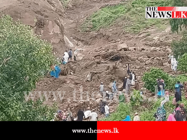 සූඩානයේ නායයෑමෙන් 1000ක් මරුට